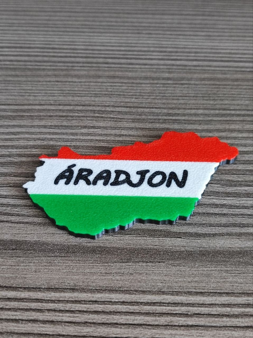 Magyarország hűtőmágnes áradjon felirattal